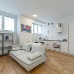 Brembo House Two Appartement